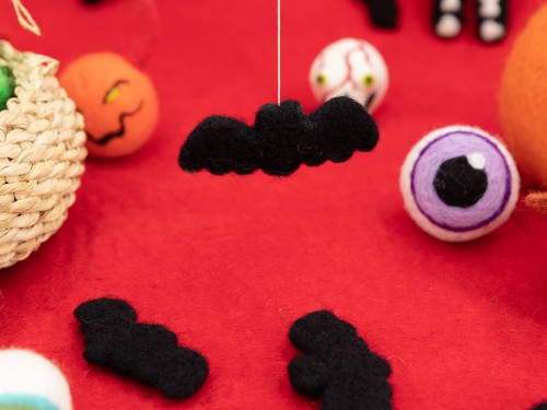 6cm Chilling Felt Halloween Bat