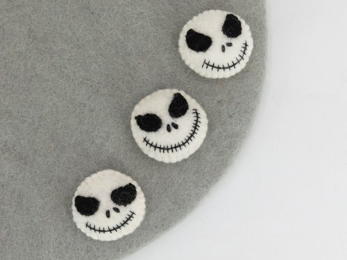 5cm Terrifying Stitched Felt Skull