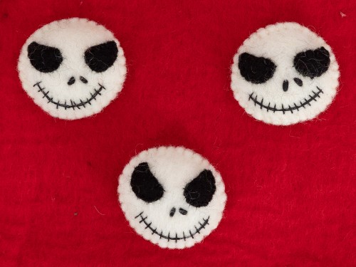 5cm Terrifying Stitched Felt Skull