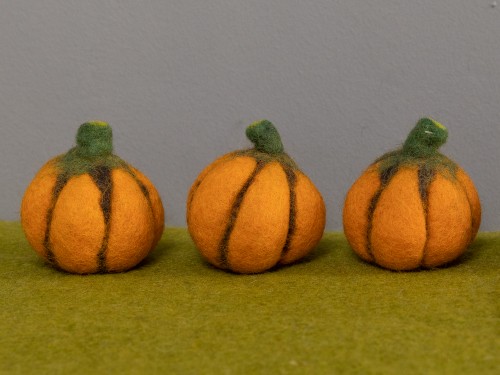 6cm Needle Felted Pumpkins