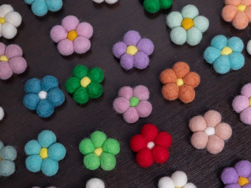 4cm Mini Felt Ball Flowers