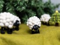 9x7cm Handmade Wool Felt PomPom Sheep
