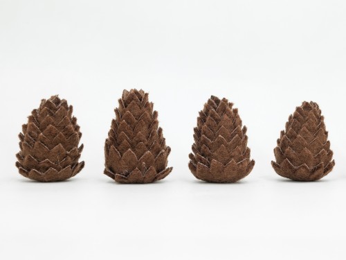 9cm Handmade Wool Felt Sheet Pinecone