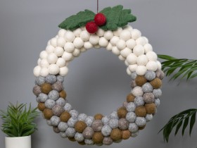 Felt Christmas Wreath