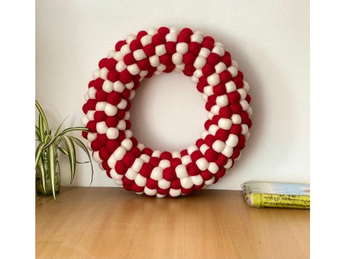 Wool Felt Ball Red & White Wreath