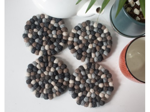 10cm Marbled Grey and Black Felt Ball Coaster