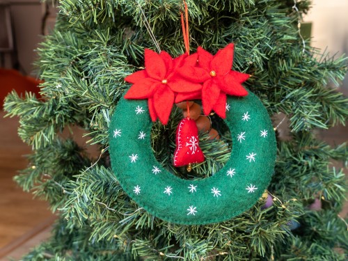20cm Felt Christmas Wreath Set