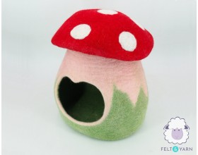 Felt mushroom cat house - Felt and Yarn