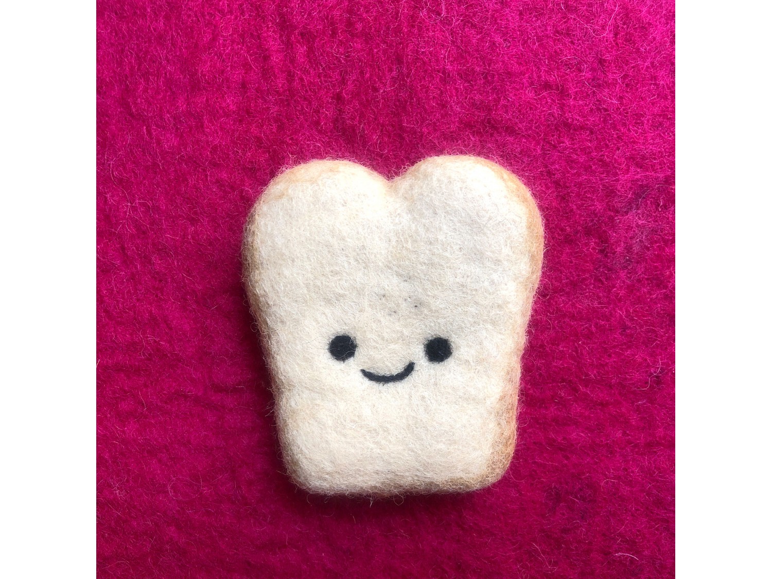 9x8cm Wool Felted Smiley Bread Toast