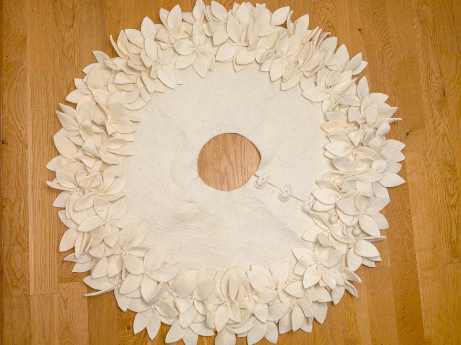 Shop Handmade Felt White Tree Skirt - Felt and Yarn