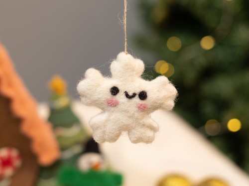 7cm Smily Felt Snowflakes Ornament
