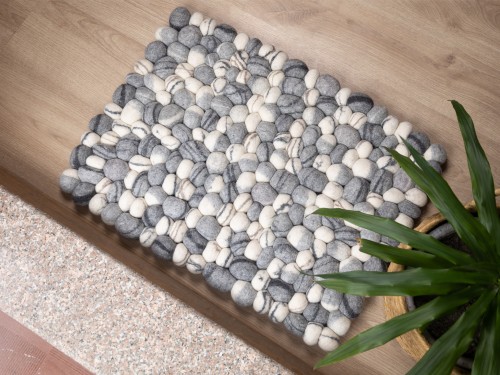 Black Striped Felt Pebble Rug