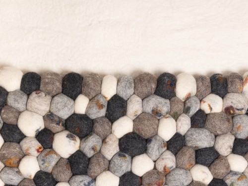 Dark Felt Pebble Rug