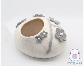 Petal Design Felt Cat House