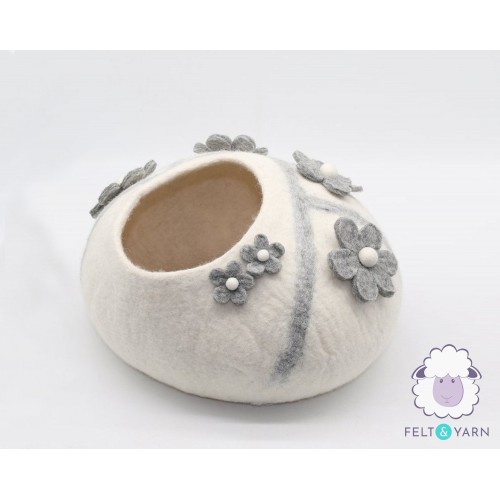 Petal Design Felt Cat House