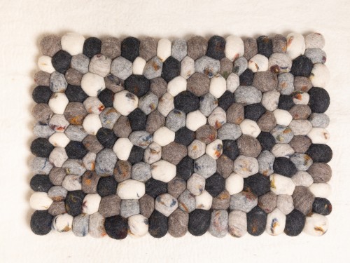 Dark Felt Pebble Rug