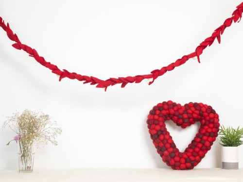 6ft Red Valentine Leaf Garland
