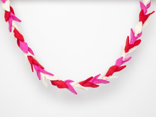 6ft Pink Valentine Leaf Garland