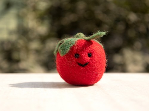 5cm Smiley Felt Tomato