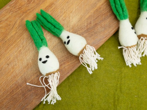 12cm Felt Green Onion with Face