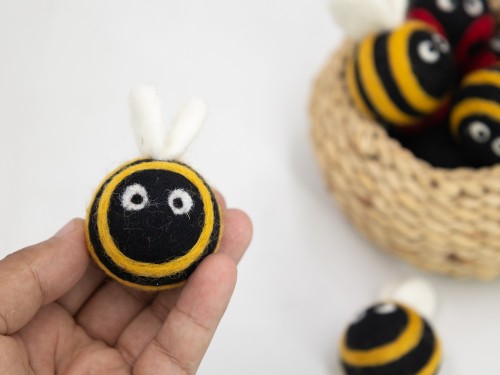 5cm Felt Bumblebee Ornament