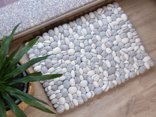 Neutral Gray and White Pebble Rug