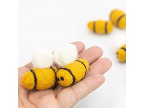 3cm Mini Cute Felt Bees