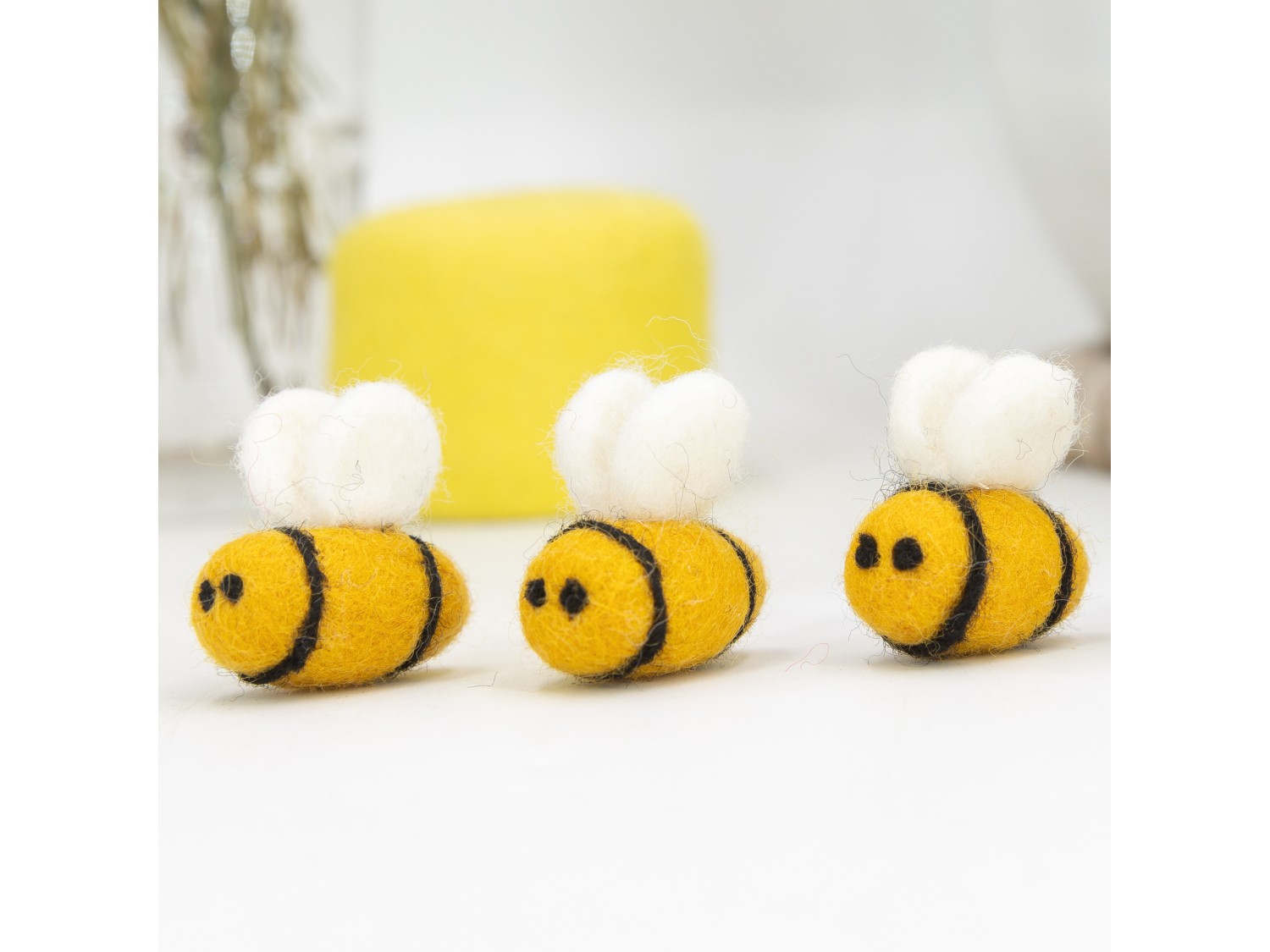 3cm Mini Cute Felt Bees