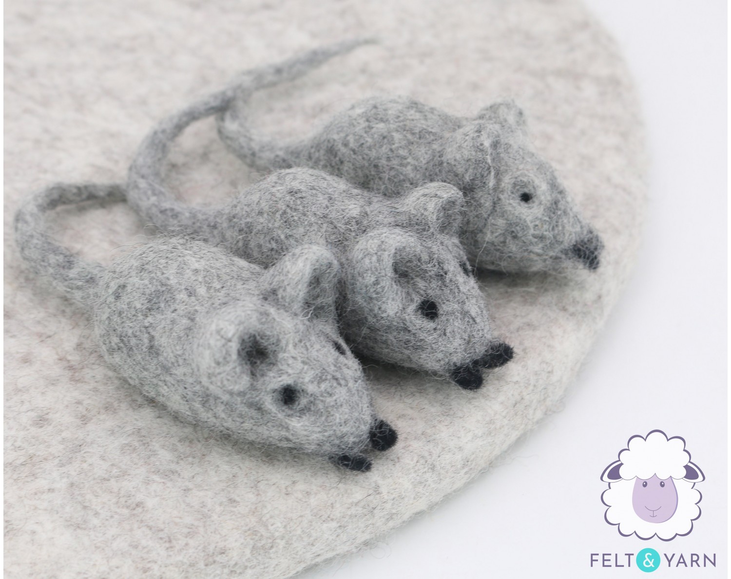 9cm Wool Felt Mice Pet Toy - Felt & Yarn