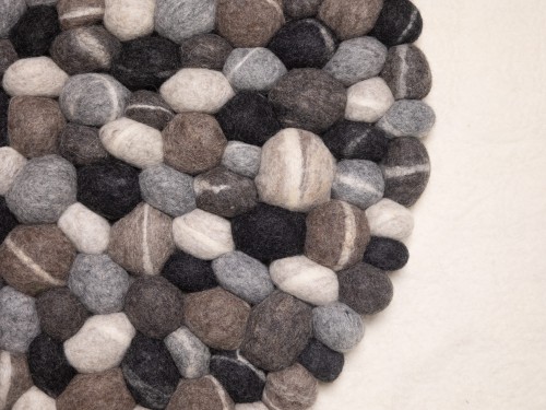 Felt Brown Black Stone Rug