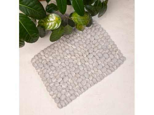 Light Grey Color Felt Pebble Rug