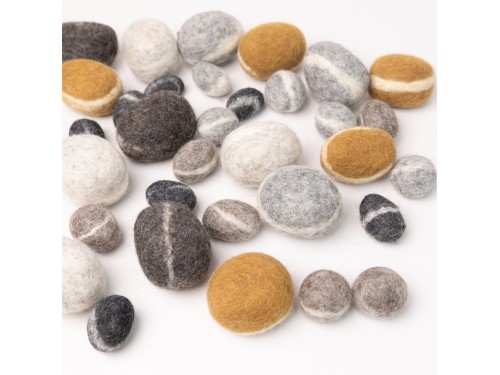 3-7cm Assorted Felt Stones