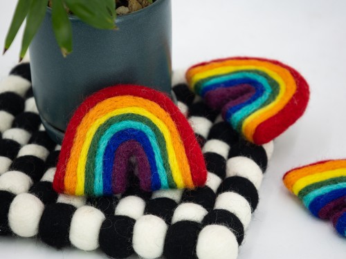 9x7cm Handmade Felt Rainbow