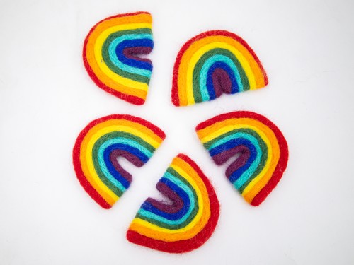 9x7cm Handmade Felt Rainbow