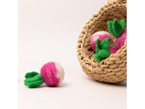 6cm Felt Turnip with Leaves