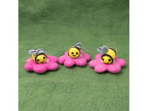 Felt Bumble Bee with Flower