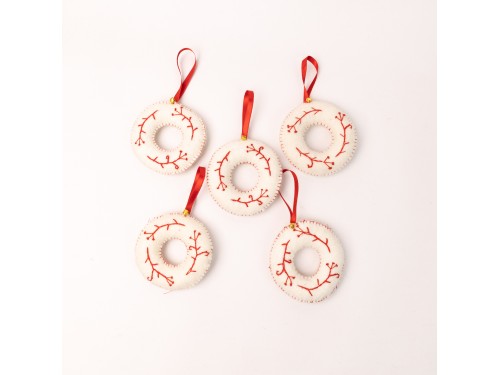 Mini White Felt Wreath with Red Leaf Design