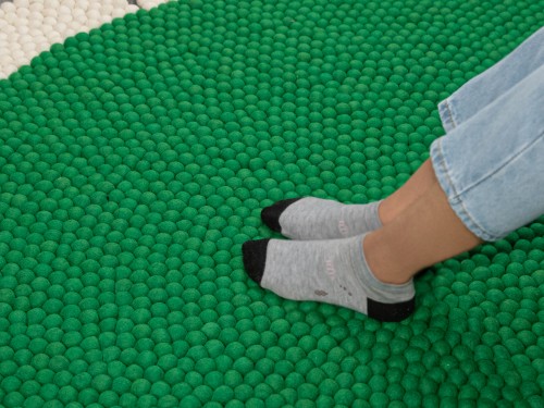 Flower Shaped Felt Ball Rug