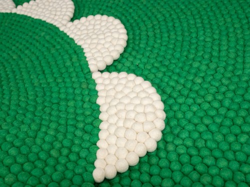 Flower Shaped Felt Ball Rug