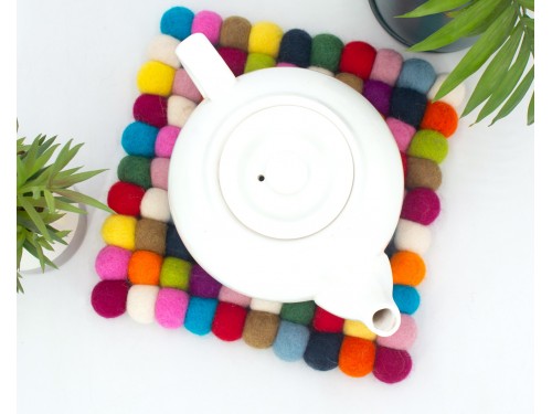 20x20cm Square Multicolor Felt Ball Trivet Collection