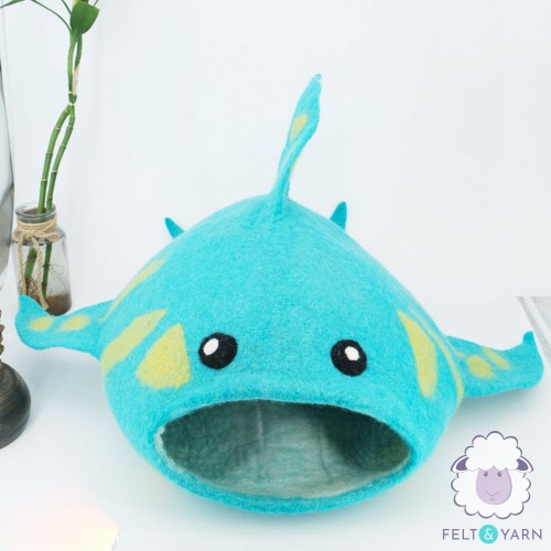 Cute Felt Shark Cat House