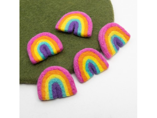 7x6cm Bright Pink Felt Rainbow