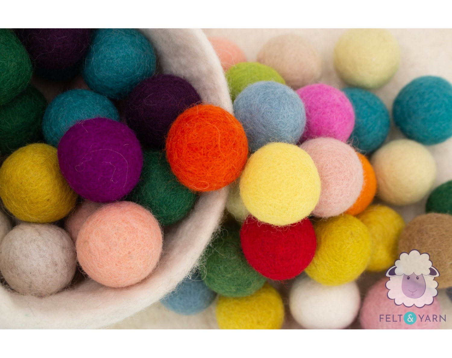 3cm Wholesale Felt Balls [100 Colors] - Felt & Yarn