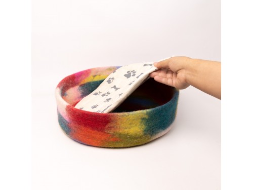 Handmade Recycled Wool Felt Pet Bed