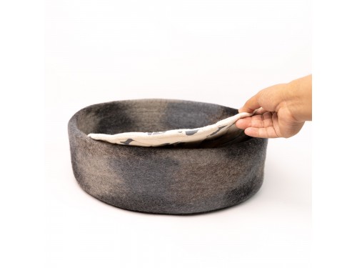 Muted Color Round Felt Pet Bed