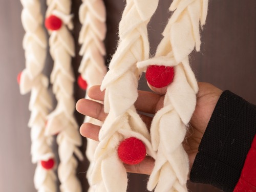 6ft Wool Felt Leaf Garland