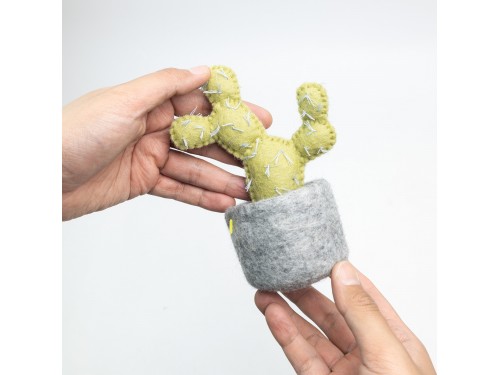 Wholesale Felt Succulents & Cactus Plants