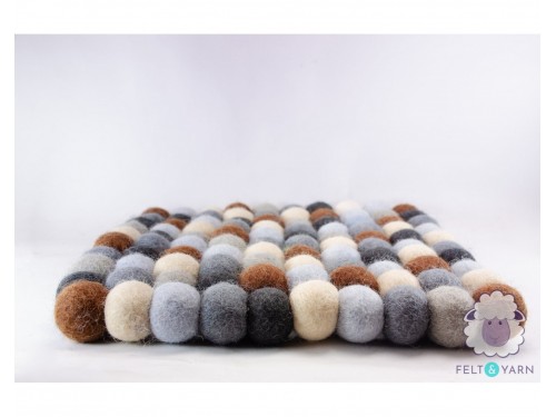 20x20cm Square Multicolor Felt Ball Trivet Collection