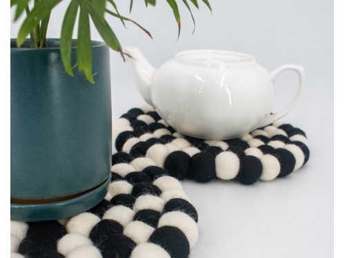 20cm Handmade Felt Ball Round Trivet Collection