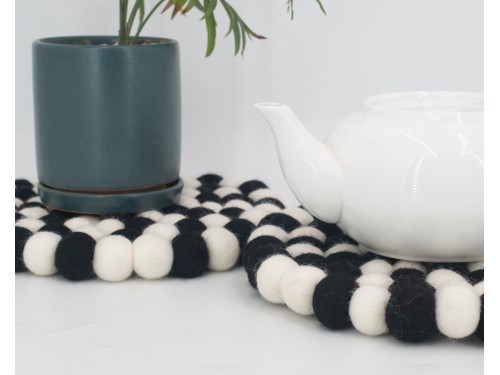 20cm Handmade Felt Ball Round Trivet Collection